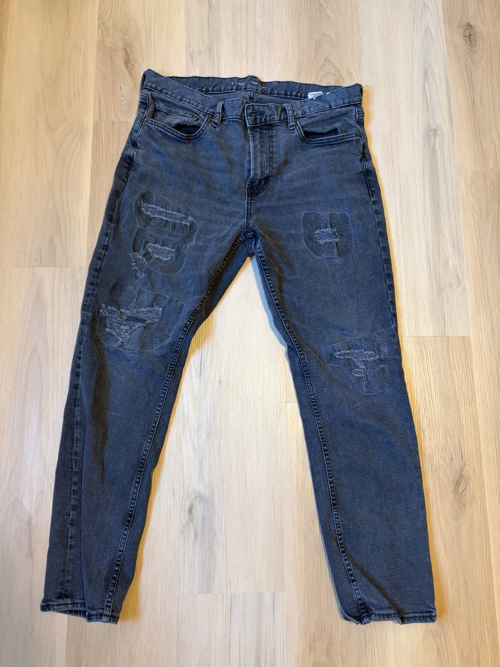 Old Navy - Men's Slim Straight Black Distressed Jeans - 36x30